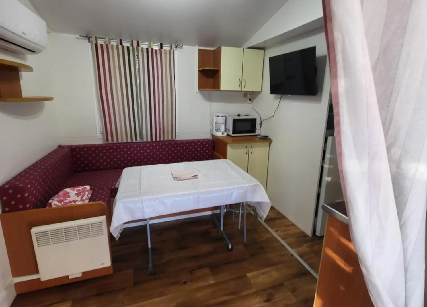 Mobilna Kucica Apartamento Starigrad Paklenica Croácia
